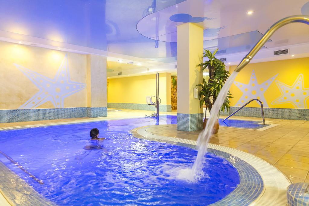 Cap De Mar Hotel